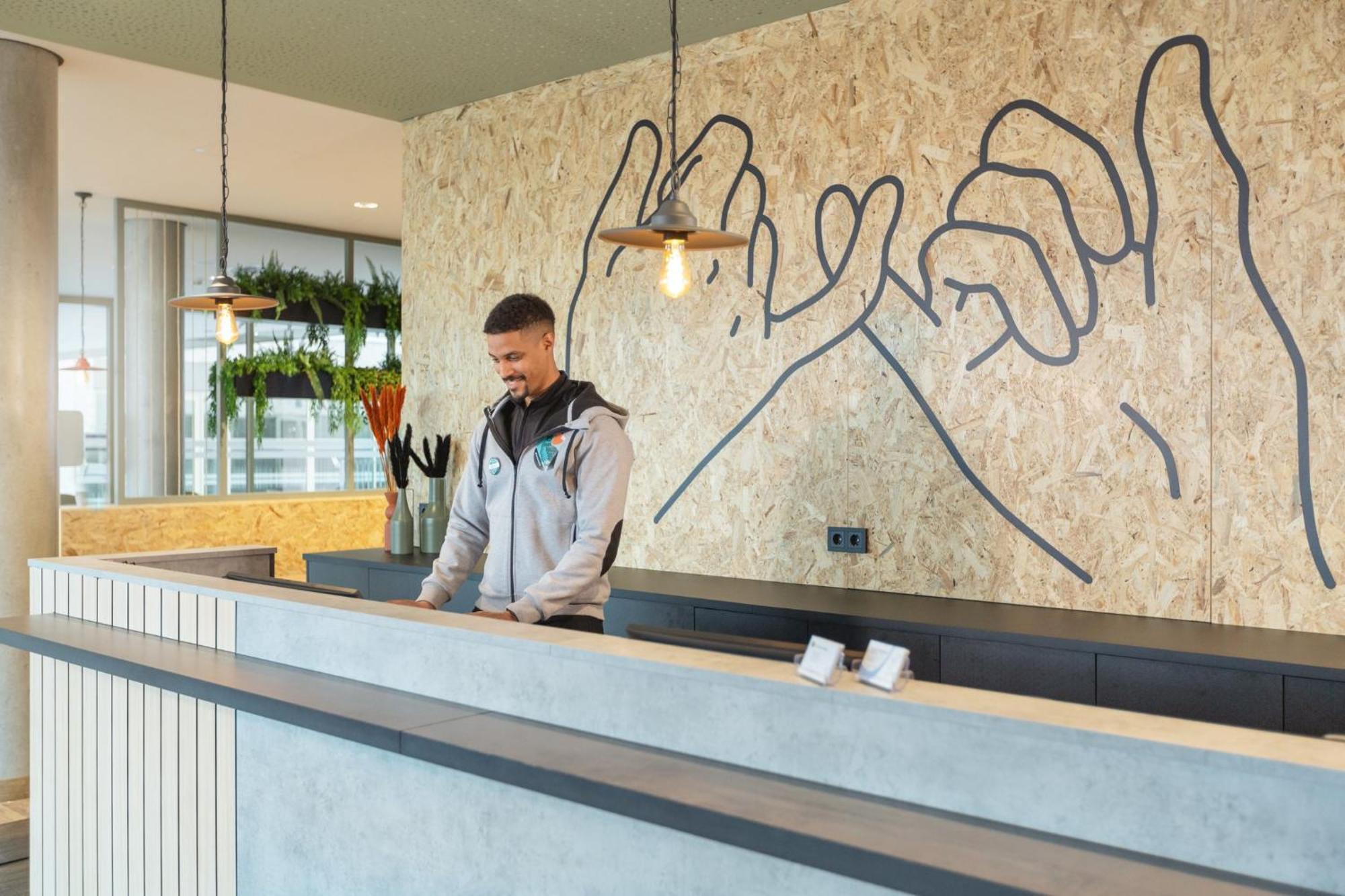 Holiday Inn - The Niu, Amity Potsdam By Ihg Bagian luar foto